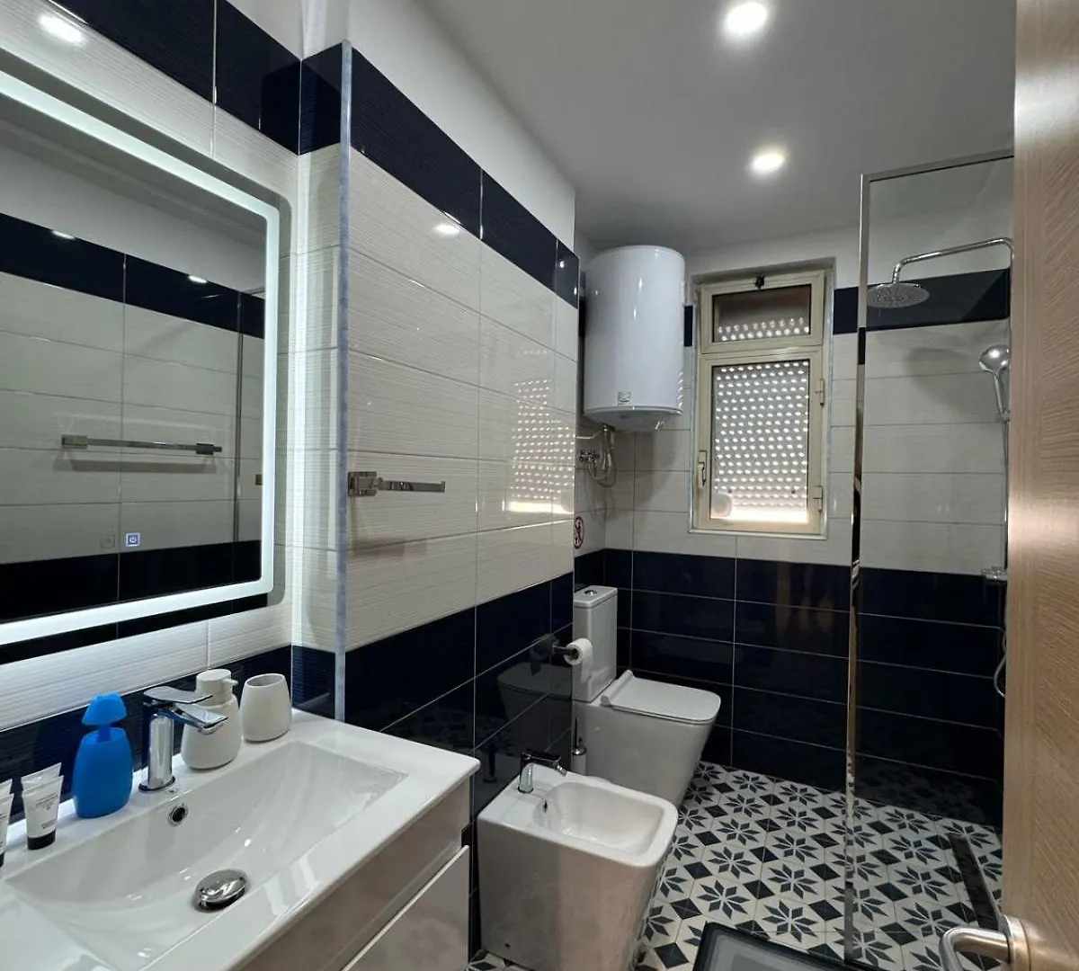 Ajza Apartment Tirana